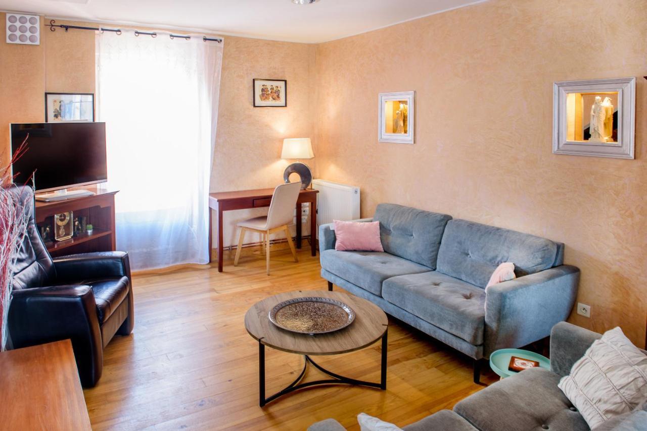 Hotel La Sainte Famille Lourdes Zewnętrze zdjęcie