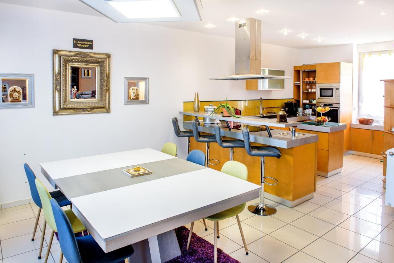 Hotel La Sainte Famille Lourdes Zewnętrze zdjęcie
