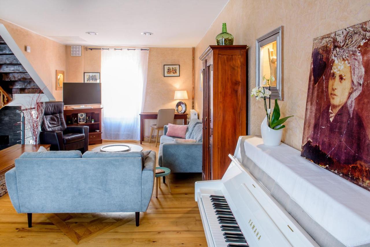 Hotel La Sainte Famille Lourdes Zewnętrze zdjęcie