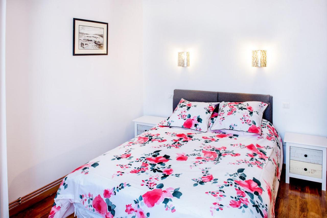 Hotel La Sainte Famille Lourdes Zewnętrze zdjęcie